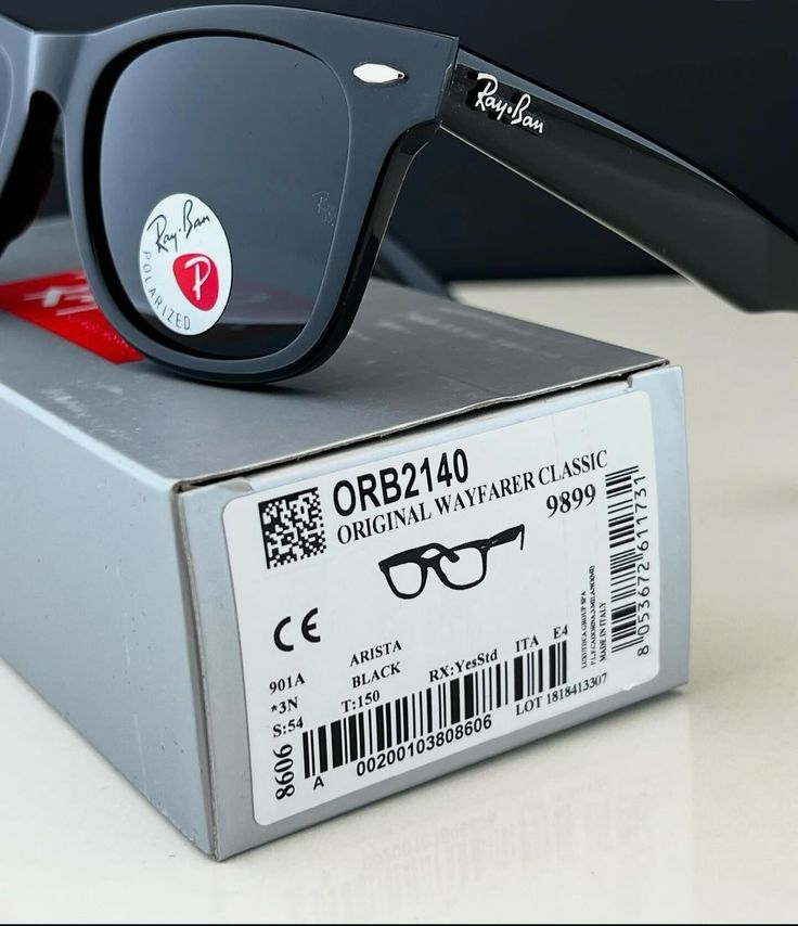 Ray-Ban Original Wayfarer Polarized Sunglasse